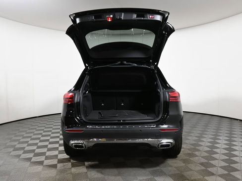 Certified 2025 Mercedes-Benz GLA 250 4MATIC image 33