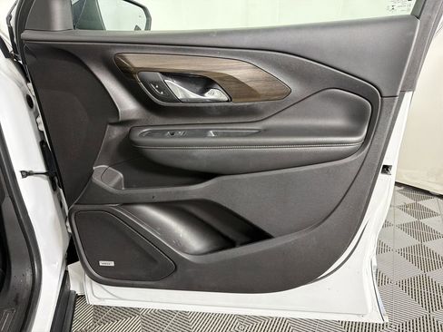 Used 2018 GMC Terrain Denali w/ Advanced Safety Package image 13
