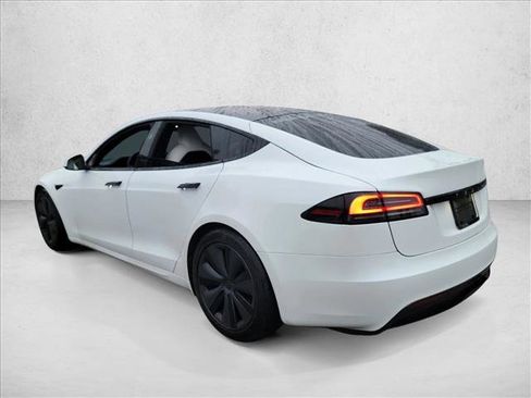 Used 2024 Tesla Model S image 7