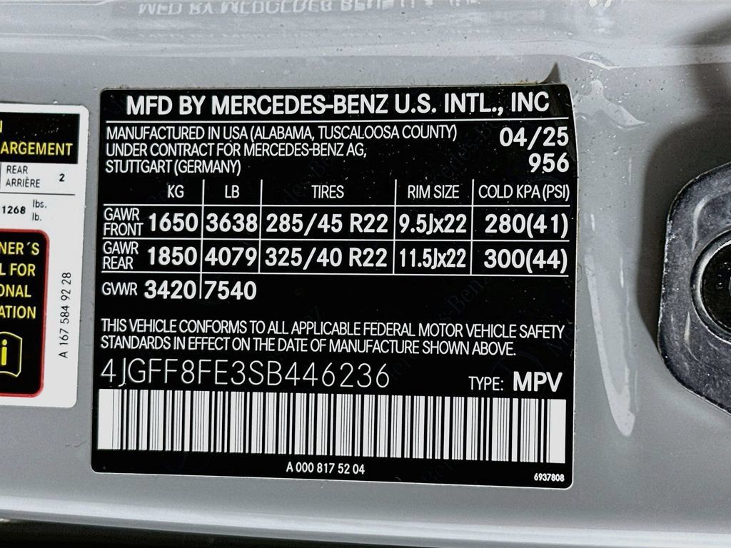 Used 2025 Mercedes-Benz GLS 580 4MATIC image 27
