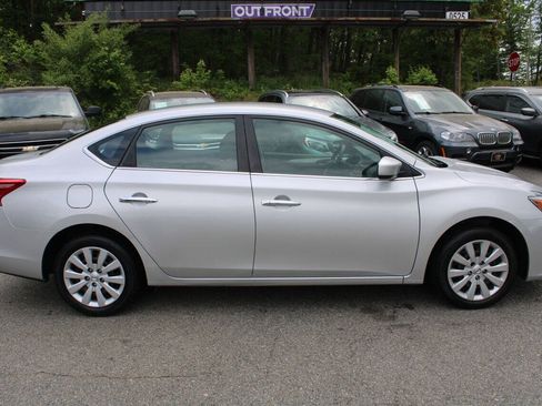 Used 2019 Nissan Sentra S FWD image 6
