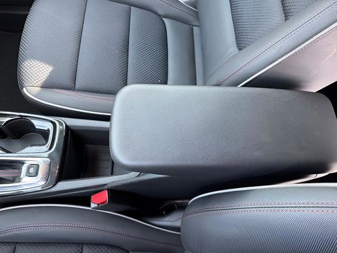 Used 2023 Chevrolet TrailBlazer RS image 30