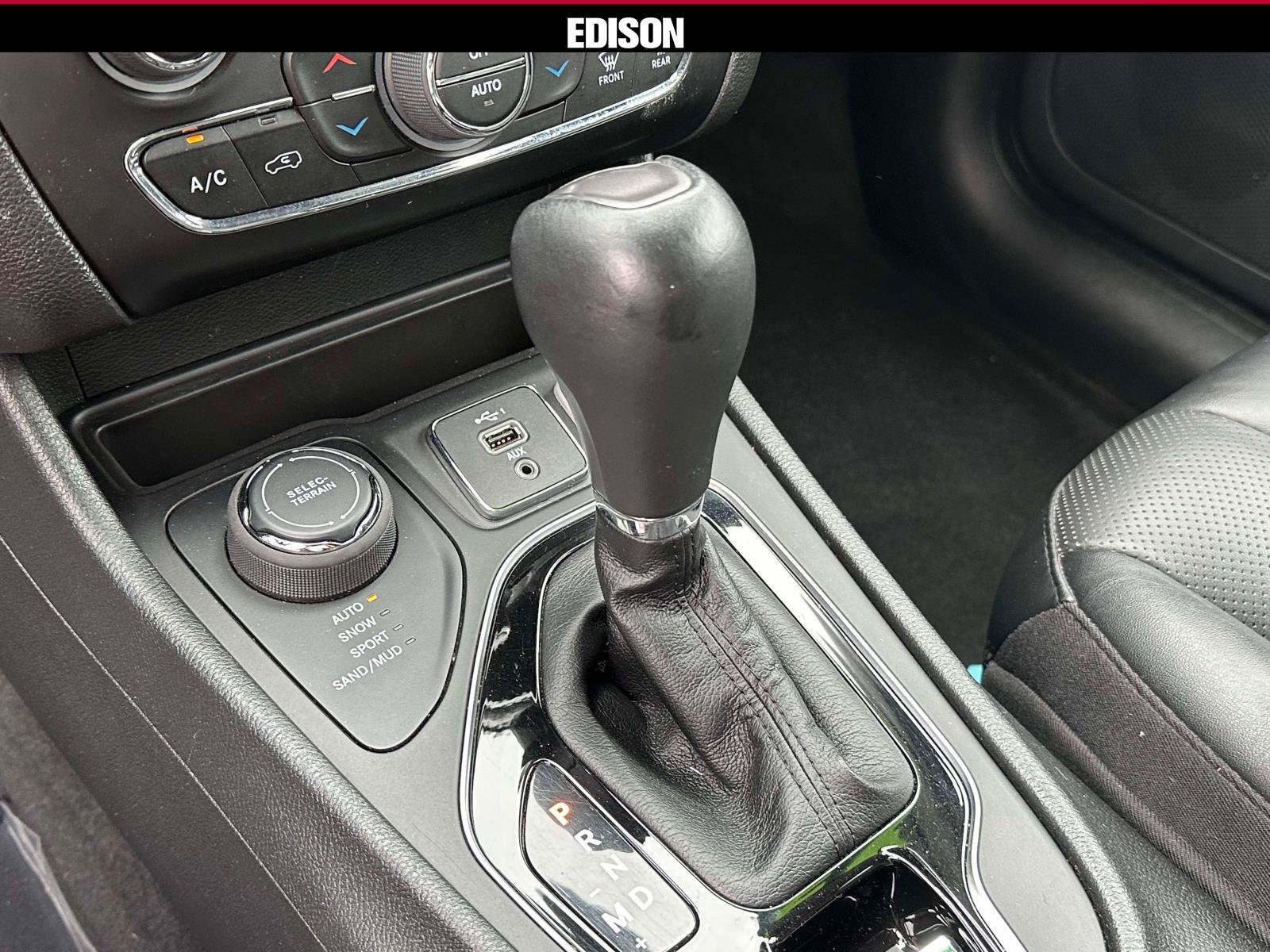 Used 2023 Jeep Cherokee Altitude Lux AWD/4WD image 29
