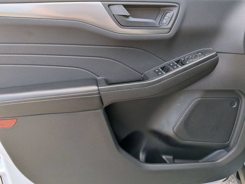Used 2025 Ford Escape Active AWD/4WD image 11