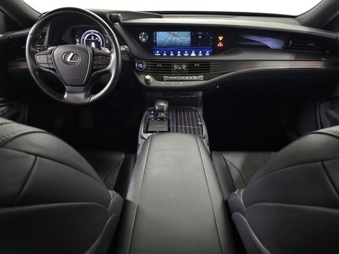 Used 2019 Lexus LS 500h AWD image 14