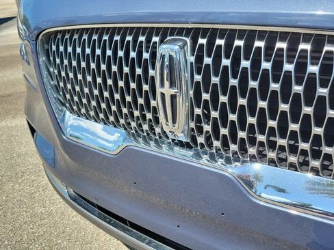 Used 2021 Lincoln Aviator Reserve w/ Elements Package Plus AWD/4WD image 7