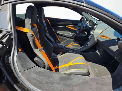 Used 2022 McLaren 720S Performance RWD image 39