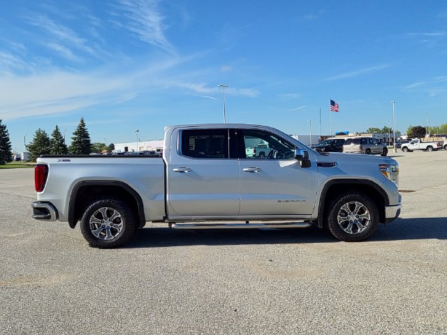 Used 2020 GMC Sierra 1500 SLE w/ SLE Value Package AWD/4WD image 4