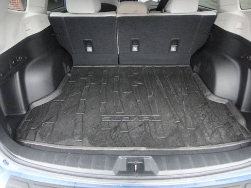 Used 2019 Subaru Forester Premium w/ All-Weather Package AWD/4WD image 13
