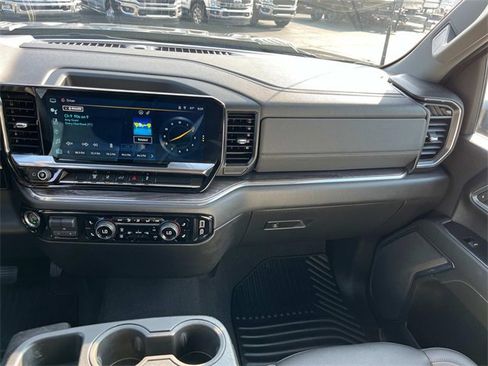Used 2024 Chevrolet Silverado 2500 LTZ image 14