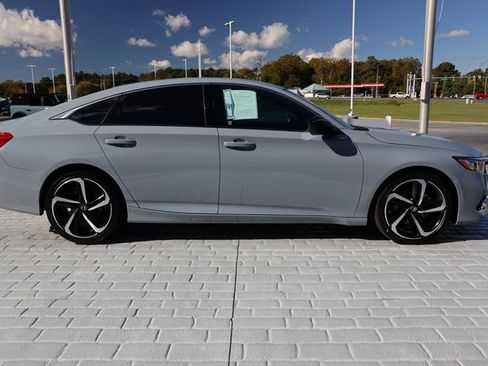 Used 2021 Honda Accord Sport image 6