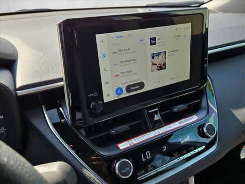 Used 2025 Toyota Corolla Cross AWD Hybrid image 13