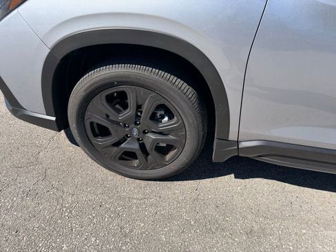 Used 2025 Subaru Ascent Bronze Edition w/ Onyx Package image 11