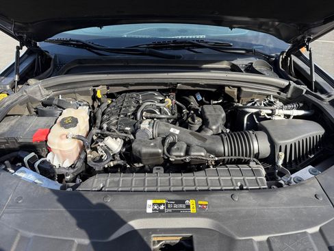 Used 2024 Jeep Grand Cherokee Laredo image 20