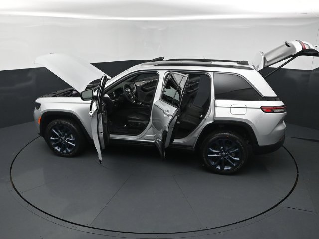 New 2026 Jeep Grand Cherokee Limited AWD/4WD image 27