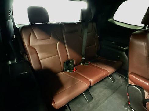 Used 2023 Kia Telluride EX w/ EX Captain's Chair Package image 29