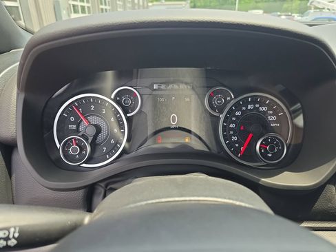 New 2026 RAM 1500 4x4 Crew Cab image 19