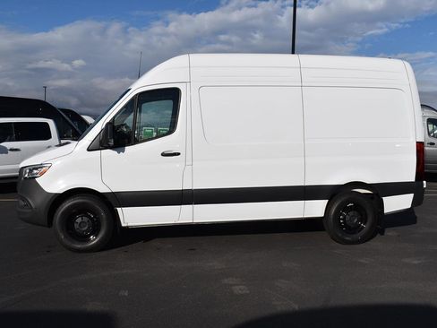 New 2025 Mercedes-Benz Sprinter 2500 image 4