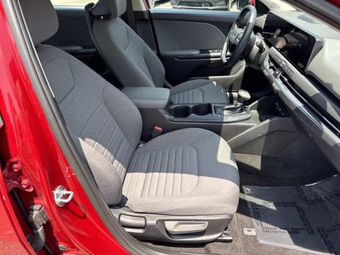Used 2025 Kia K4 EX FWD image 8