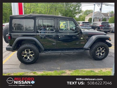 Used 2020 Jeep Wrangler Unlimited Rubicon w/ Dual Top Group AWD/4WD image 6