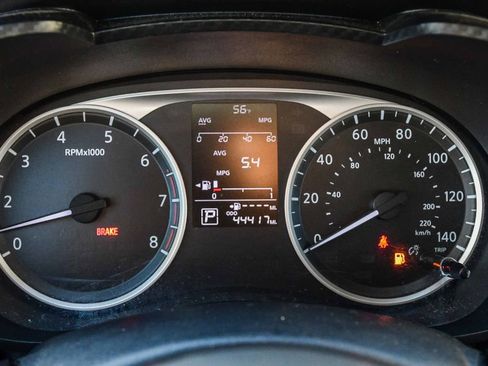 Used 2020 Nissan Versa S image 26