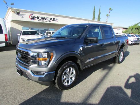 Used 2023 Ford F150 XLT image 4