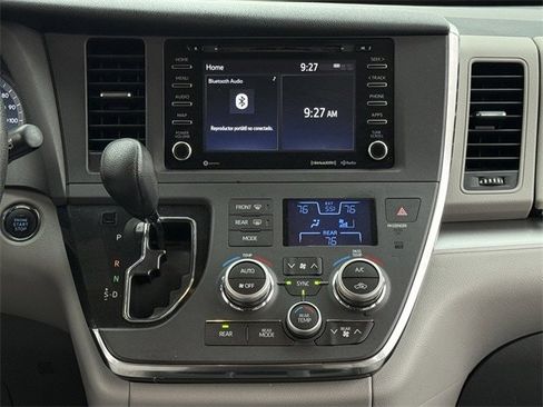 Used 2019 Toyota Sienna LE image 15
