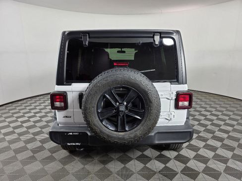 Used 2021 Jeep Wrangler Unlimited Sport AWD/4WD image 4