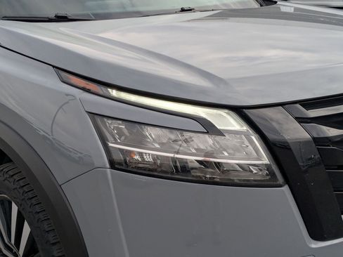 Used 2023 Nissan Pathfinder Platinum w/ Lighting Package (N93) image 11