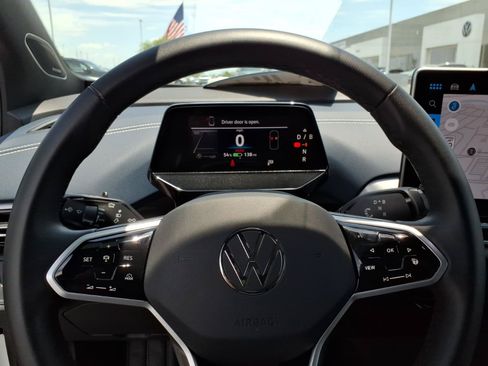 Certified 2025 Volkswagen ID.4 Pro S Plus AWD/4WD image 27