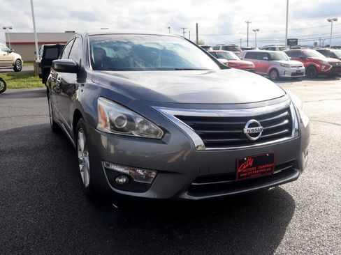 Used 2015 Nissan Altima 2.5 SV image 30