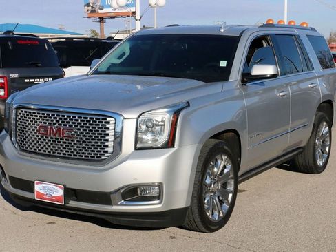 Used 2017 GMC Yukon Denali w/ Open Road Package image 2