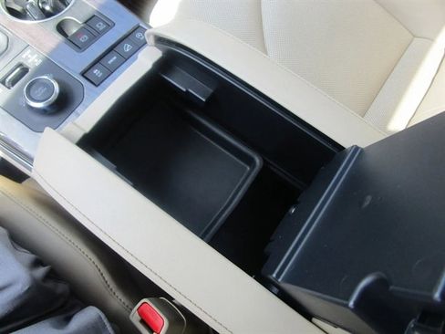 Used 2020 Toyota Highlander Limited image 27