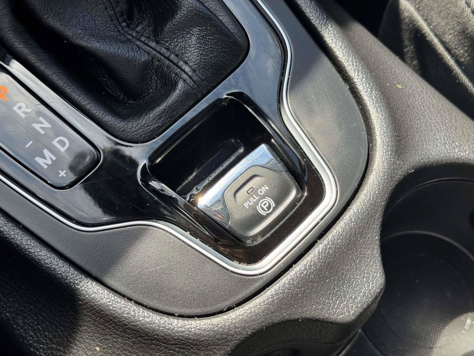 Used 2019 Jeep Cherokee Limited AWD/4WD image 29