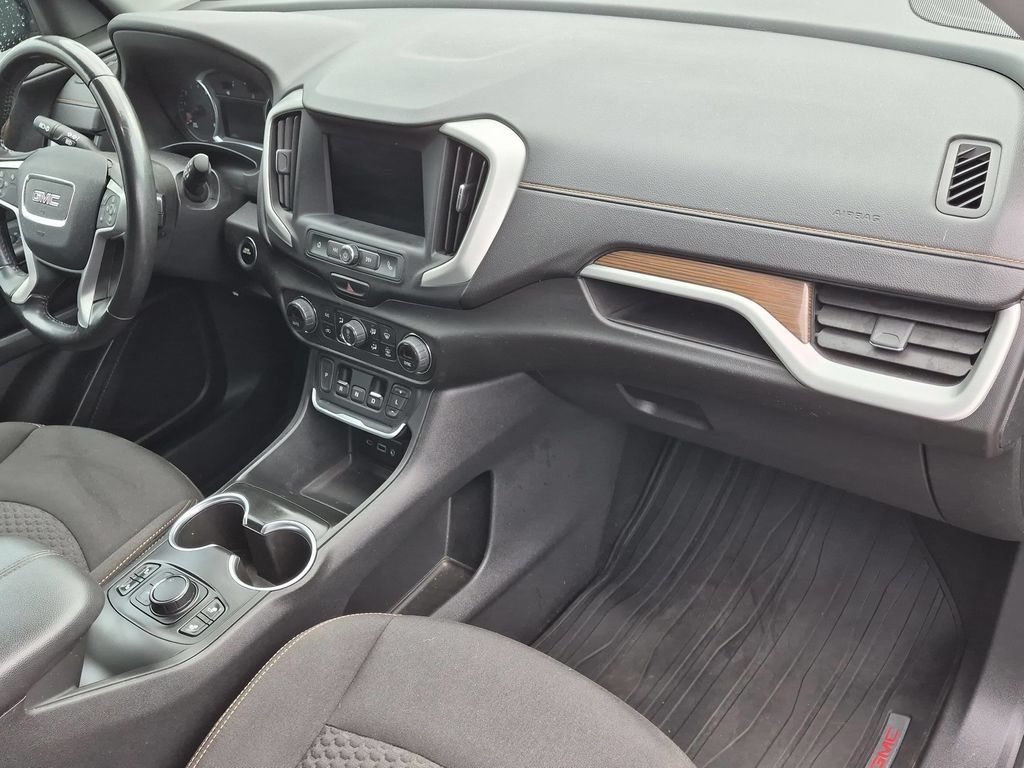 Used 2020 GMC Terrain SLE w/ Driver Convenience Package FWD image 23