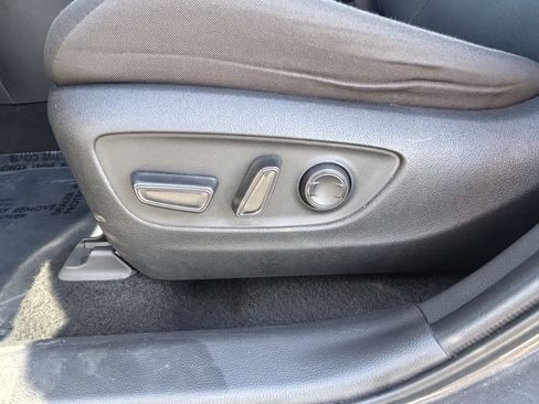 Used 2024 Toyota RAV4 XLE AWD/4WD image 15