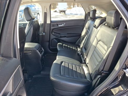 Certified 2022 Ford Edge SEL w/ Convenience Package image 10