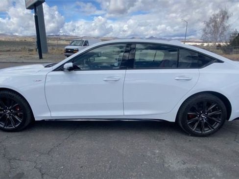 Used 2026 Cadillac CT5 V w/ Platinum Package image 5