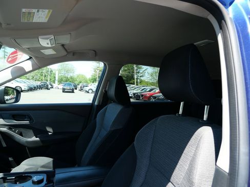 Used 2021 Nissan Rogue S AWD/4WD image 11