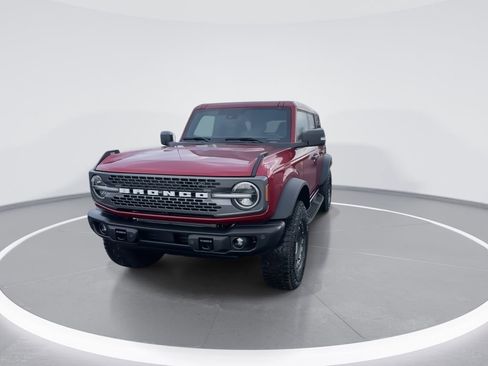 New 2025 Ford Bronco Badlands image 3