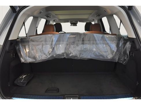 New 2026 Mercedes-Benz GLS 450 4MATIC image 16