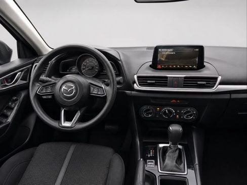 Used 2017 MAZDA MAZDA3 Sport w/ Preferred Equipment Package FWD image 17