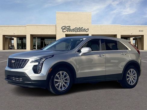 Used 2021 Cadillac XT4 Luxury w/ Cold Weather Package image 33