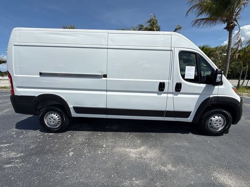 Used 2023 RAM ProMaster 3500 FWD image 4