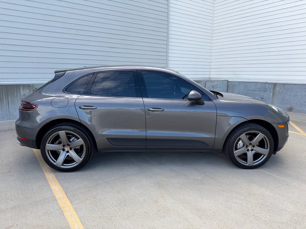 Used 2016 Porsche Macan S AWD/4WD image 2