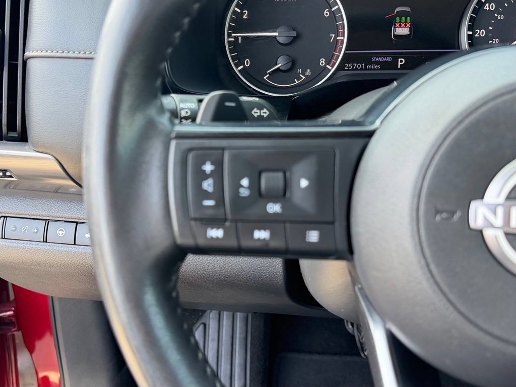 Certified 2023 Nissan Pathfinder SL FWD image 18