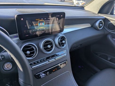 Used 2022 Mercedes-Benz GLC 300 4MATIC image 14