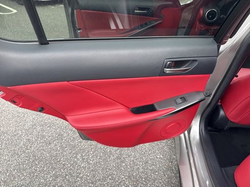 Used 2022 Lexus IS 350 F Sport image 16