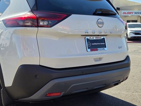 Certified 2023 Nissan Rogue SV FWD image 6