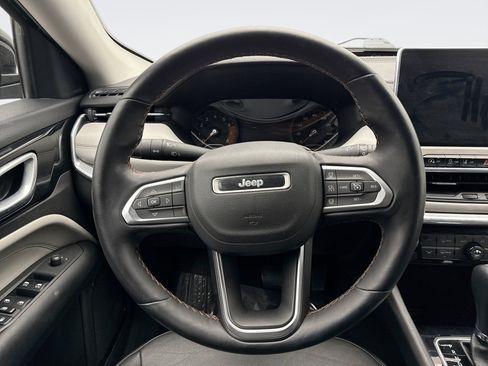Used 2022 Jeep Compass Limited AWD/4WD image 12